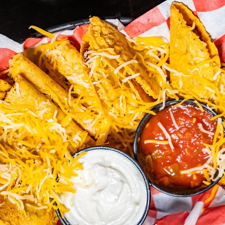 Loaded Nachos: A Crowd-Pleasing Appetizer